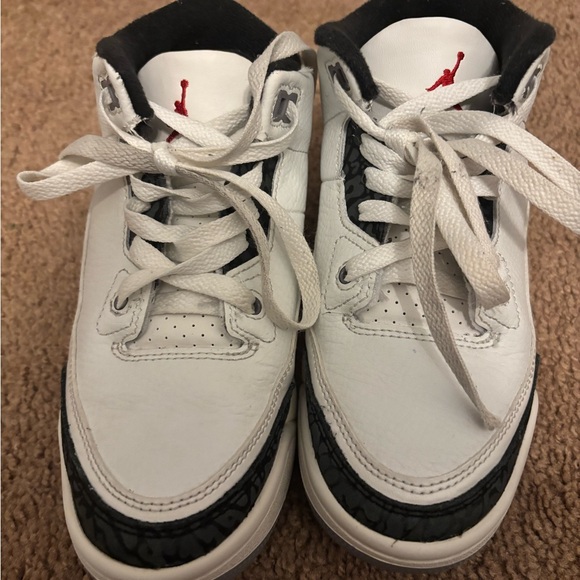 Jordan 3 Shoes - Picture 2 of 4